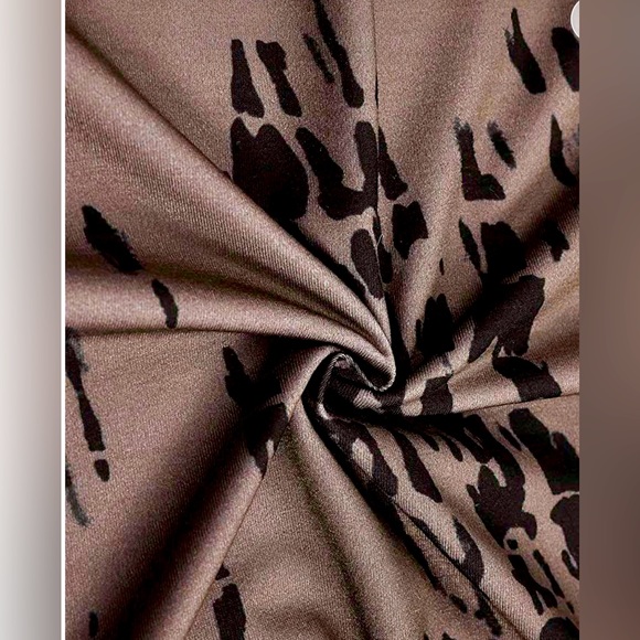 Cold Shoulder Long Sleeves Top for Women Loose Casual Cut Out Shirts in Tye Dye - Picture 6 of 11